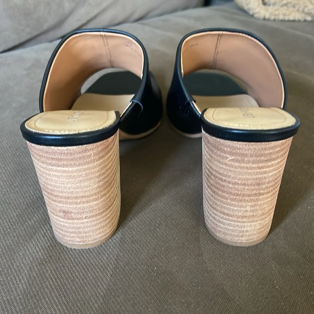 New in Box Nordstrom Block Heel Black Leather Mules size 7 - Picture 5 of 9